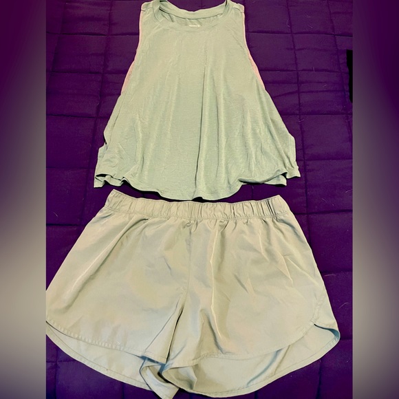 Matching Workout Set - Teal Tank and Shorts - Picture 2 of 4